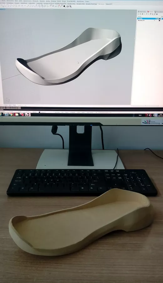 Model 3D elementu w programie CAD i jego wydruk